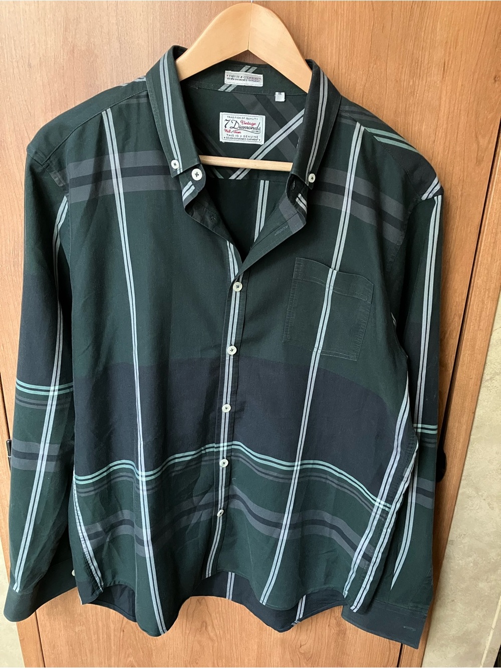 7 Diamonds Men's Dark Green Plaid Button-Up Shirt Medium Vintage